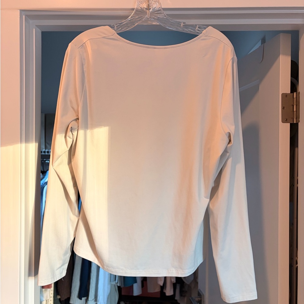 2 for 1 super soft H&M Long Sleeves - Picture 3 of 6